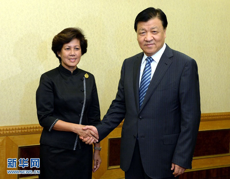 9月11日,中共中央政治局常委、中央书记处书记刘云山在金边会见柬埔寨奉辛比克党主席阿龙拉斯美。 新华社记者 马占成 摄