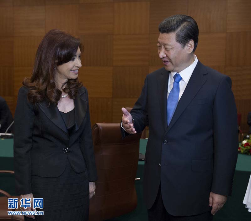 9月5日,国家主席习近平在圣彼得堡会见阿根廷总统克里斯蒂娜。 新华社记者 黄敬文 摄