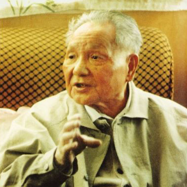 1992年初，邓小平视察南方并发表重要谈话