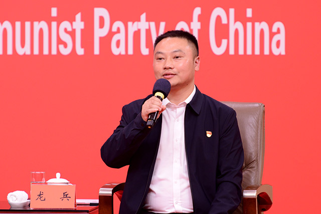 湖南省常德市桃源县茶庵铺镇个体货车司机龙兵