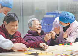 中国人民有着高度的政治制度自信,根本原因就在于我国全过程人民民主是民主含量高、民主成色足、深受中国人民欢迎的民主,这才是真正的人民民主。
