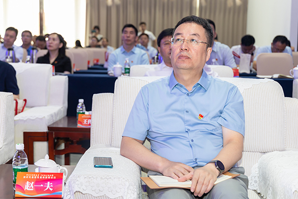 �й�ũҵ��ѧԺũҵ�����뷢չ�о����о�Ա���й�ũҵ��ѧԺ����������뷢չ����������ϯ��ѧ�� ��һ��