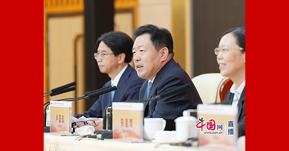 中国致公党中央委员会副主席卢国懿回答记者提问
