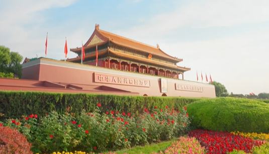 学习·知行丨向着下一个五年出发!
习近平总书记在全会上的重要讲话和全会通过的《建议》,深刻把握党和国家事业发展所处的历史方位,深刻回答“十五五”时期如何确保基本实现社会主义现代化取得决定性进展的一系列方向性、根本性重大问题,对乘势而上、接续推进中国式现代化建设,进行了总动员、总部署,为今后五年我国发展指明了方向与路径。